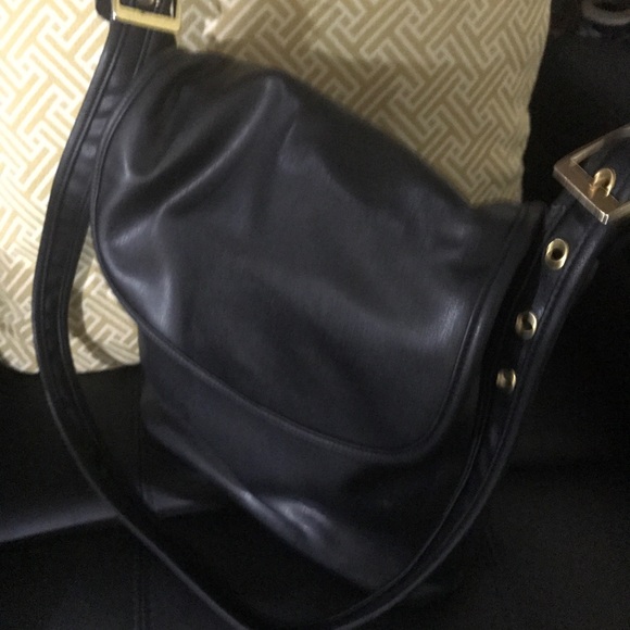 Handbag - Picture 2 of 3